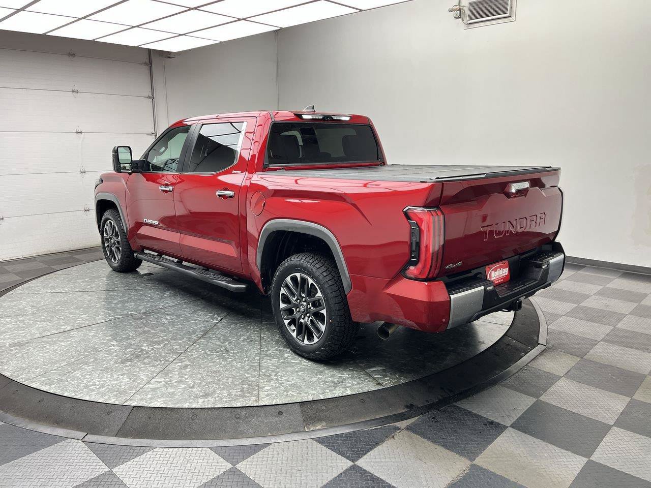 Used 2025 Toyota Tundra Limited AWD/4WD image 2