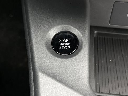 New 2026 Nissan Sentra SV w/ SV Convenience Package FWD image 20