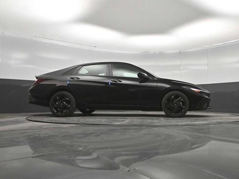 New 2026 Hyundai Elantra Sport FWD image 40