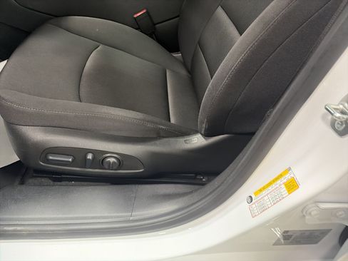 Used 2024 Chevrolet Malibu LT FWD image 14