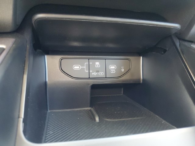 Used 2025 Kia Sorento EX AWD/4WD image 24