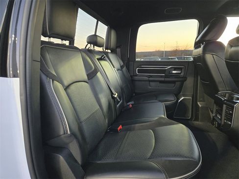 Used 2022 RAM 3500 Laramie image 31