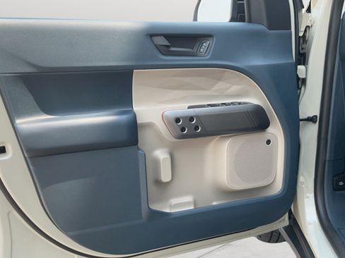 Used 2025 Ford Maverick Lariat AWD/4WD image 19