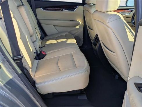 Used 2018 Cadillac XT5 Luxury w/ Driver Awareness Package image 20