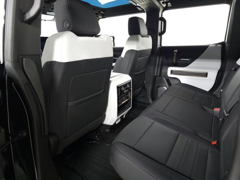 Used 2024 GMC Hummer EV 3X image 36