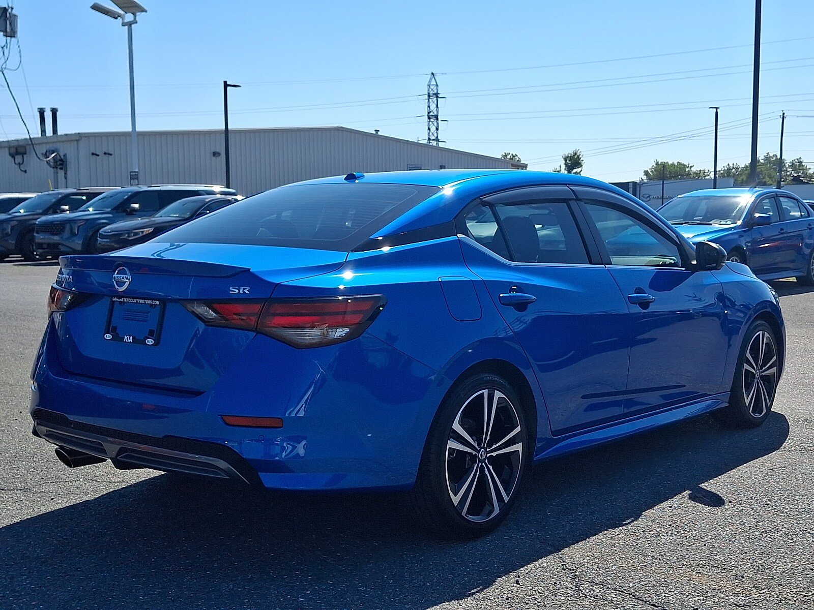 Used 2022 Nissan Sentra SR w/ SR Premium Package FWD image 4