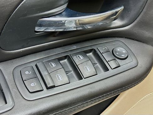 Used 2014 Dodge Grand Caravan SE w/ Quick Order Package 29E SE FWD image 17