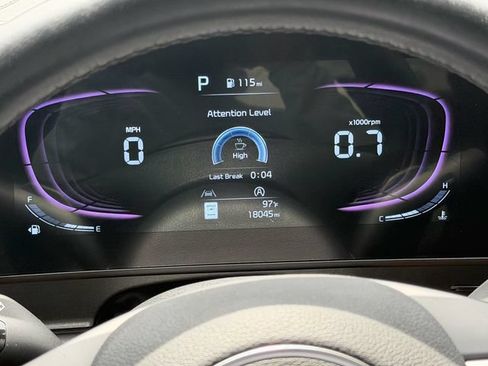 Used 2025 Kia Sportage EX w/ Premium Package FWD image 22