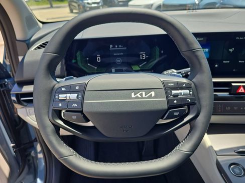New 2026 Kia Sportage EX AWD/4WD image 30