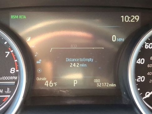 Used 2024 Toyota Camry XLE image 19