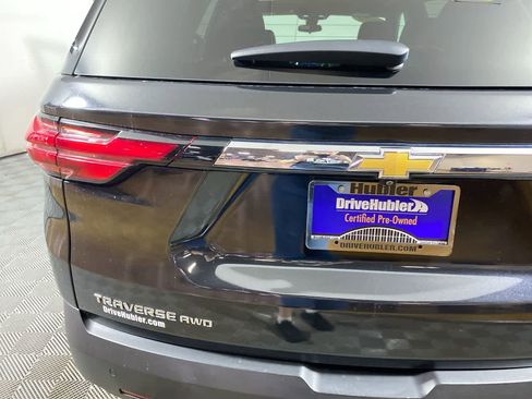 Used 2022 Chevrolet Traverse LT image 11