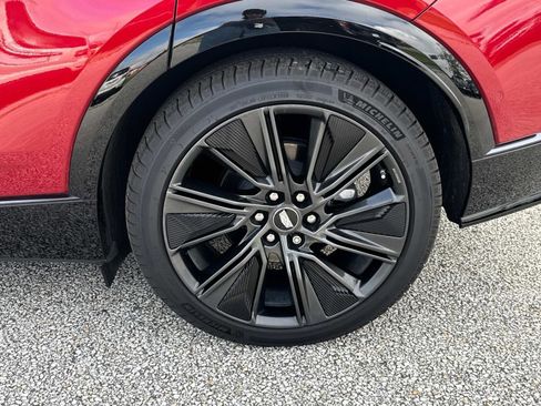 Used 2024 Cadillac Lyriq Sport image 11