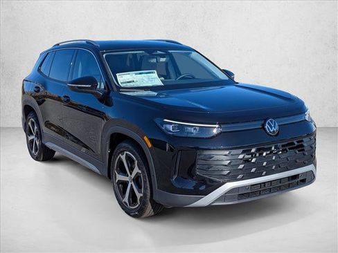 New 2026 Volkswagen Tiguan SE image 3