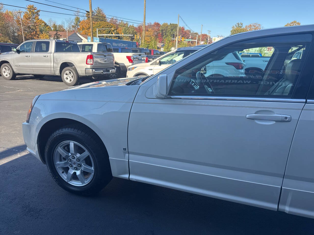Used 2008 Cadillac SRX AWD w/ Utility Package image 4