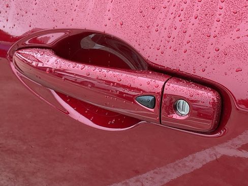 New 2025 Nissan Versa SR w/ Trunk Package image 9