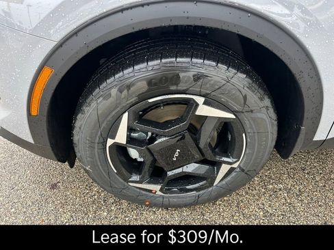 New 2026 Kia Sportage EX w/ EX Panoramic Sunroof Package image 39