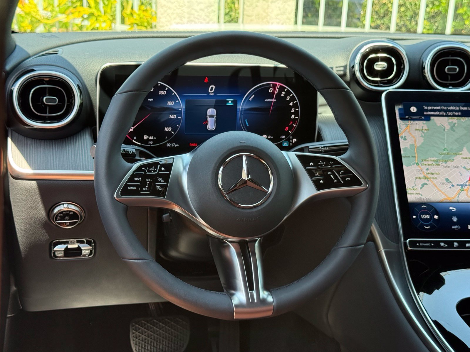 Used 2025 Mercedes-Benz GLC 350e 4MATIC image 37