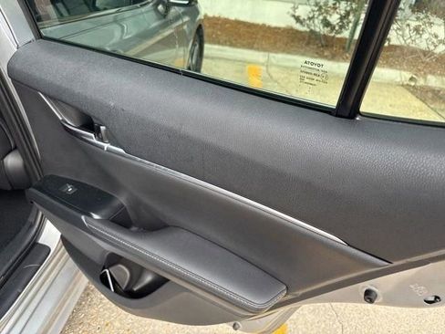 Used 2020 Toyota Camry XSE image 36