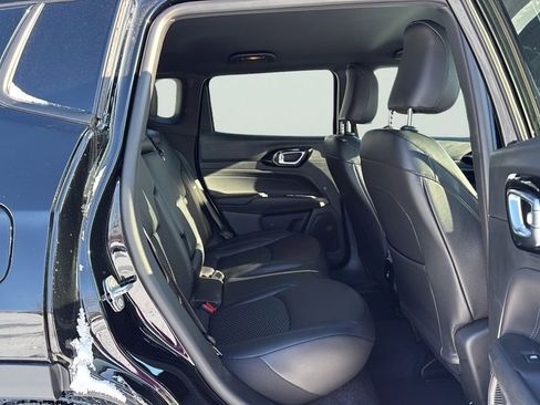 New 2026 Jeep Compass Latitude AWD/4WD image 15
