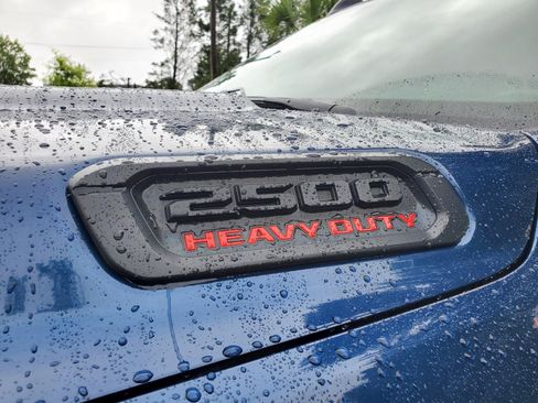 Used 2022 RAM 2500 Limited AWD/4WD image 3