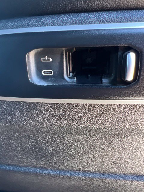 Used 2024 BMW X5 xDrive40i AWD/4WD image 32