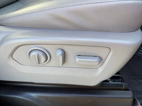 Used 2020 Chevrolet Silverado 2500 LTZ image 14