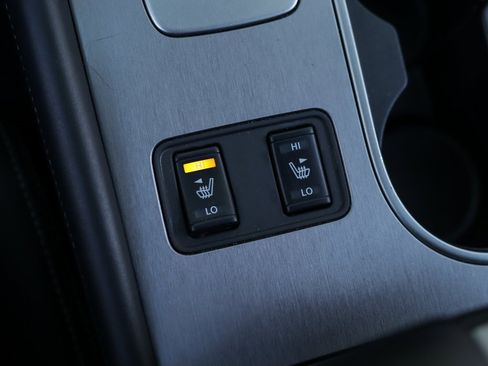 Used 2024 Nissan Murano SV image 17