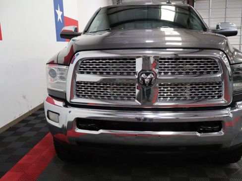 Used 2014 RAM 2500 Laramie w/ Convenience Group AWD/4WD image 5