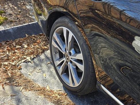 Used 2021 Mercedes-Benz C 300 Sedan image 13