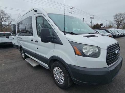 Used 2015 Ford Transit 150 XL image 6