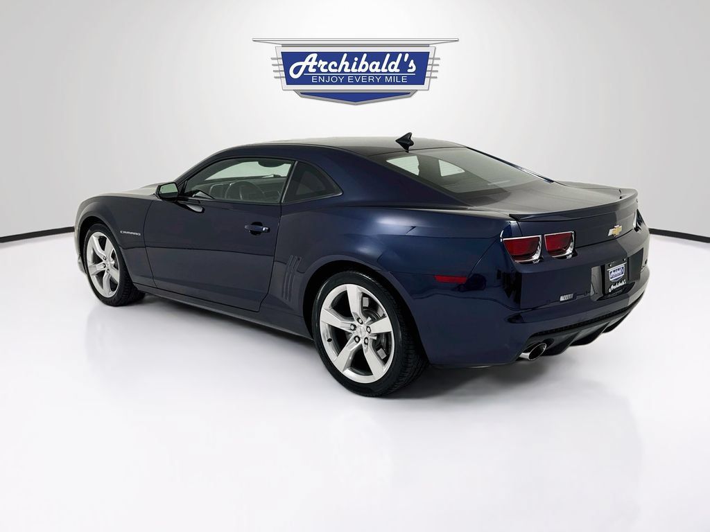 Used 2010 Chevrolet Camaro SS RWD image 6