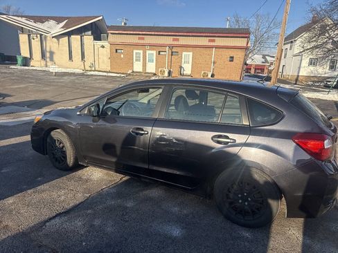 Used 2013 Subaru Impreza 2.0i image 11