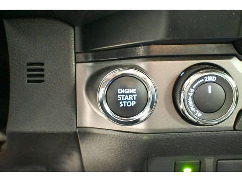 Used 2023 Toyota Tacoma TRD Off-Road image 40