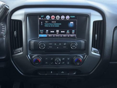 Used 2018 Chevrolet Silverado 1500 LT w/ LT Eassist Package image 17
