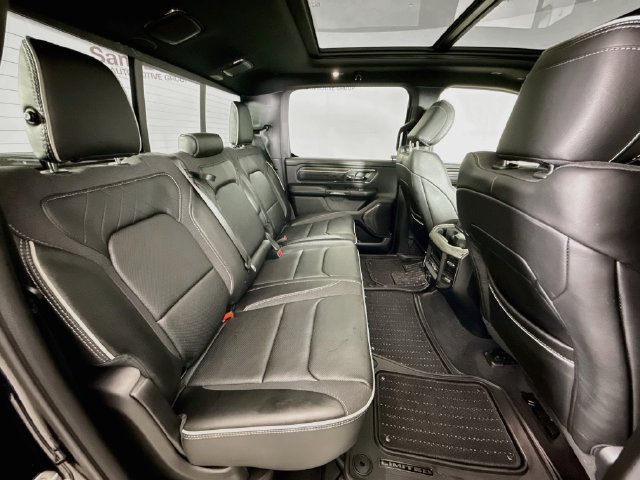 Used 2025 RAM 1500 Limited AWD/4WD image 27