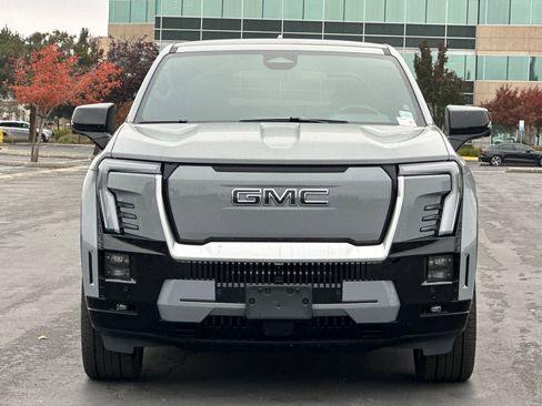 Used 2025 GMC Sierra EV Denali image 9