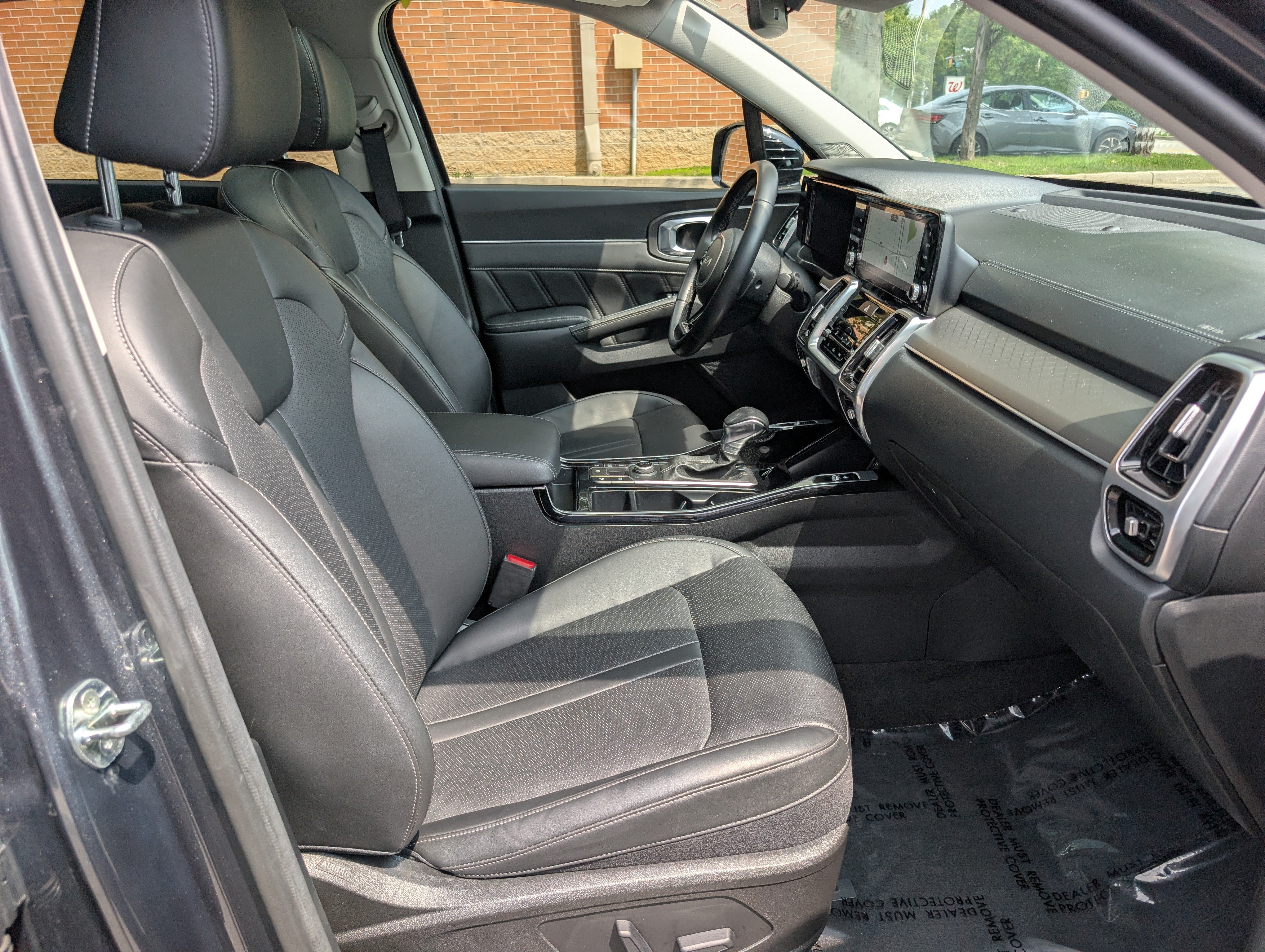 Used 2023 Kia Sorento SX AWD/4WD image 11