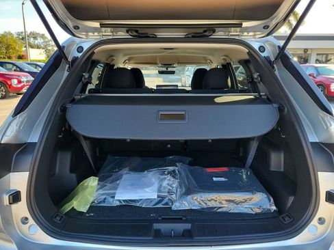 New 2026 Mitsubishi Outlander ES image 9