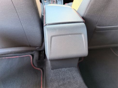 Used 2024 Volkswagen Jetta GLI 40th Anniversary Edition image 24