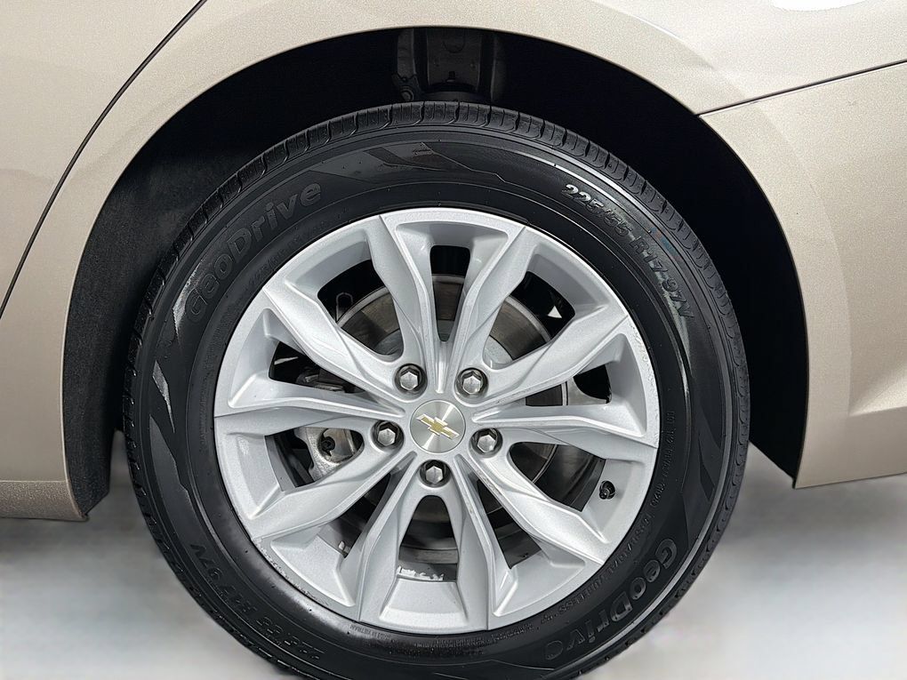 Used 2024 Chevrolet Malibu LT FWD image 32