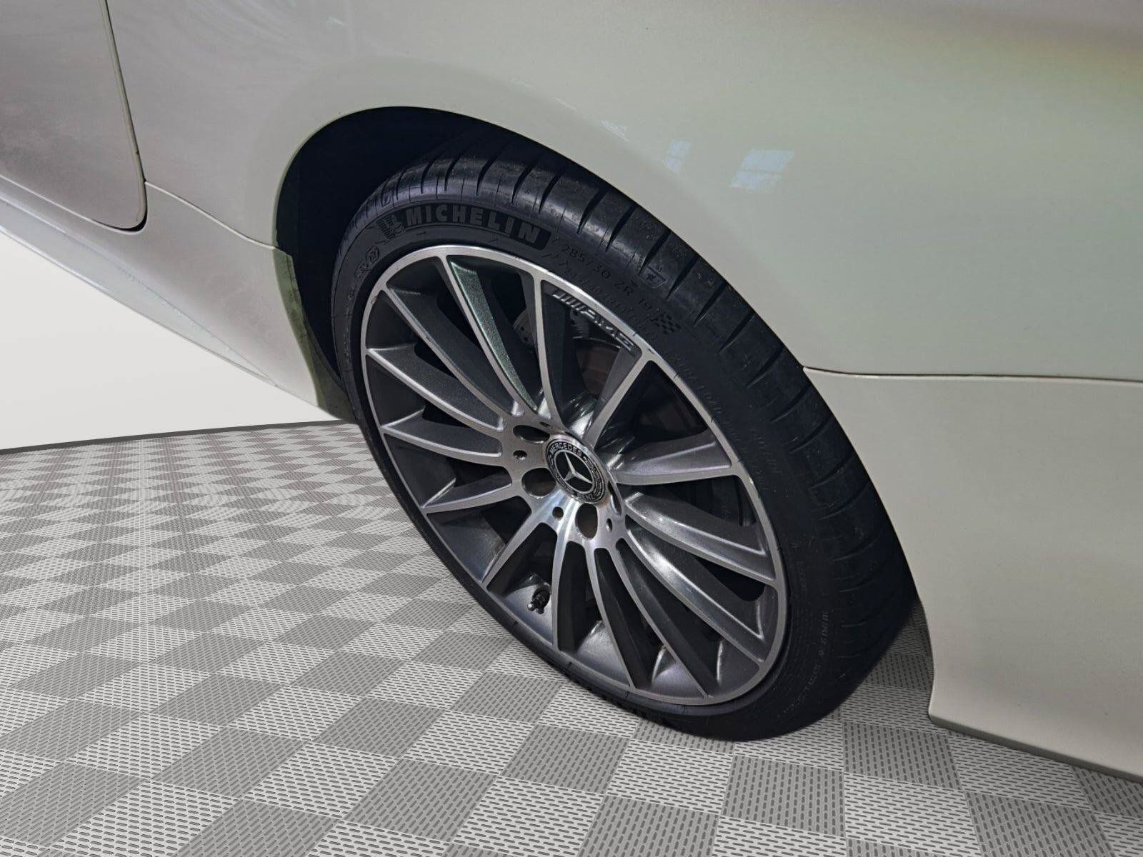 Used 2019 Mercedes-Benz SL 550 image 9