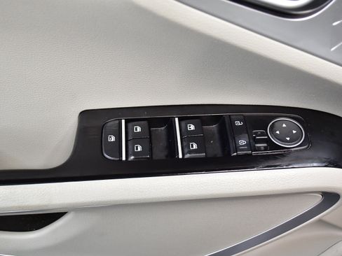 Used 2025 Kia Soul LX w/ LX Technology Package image 14