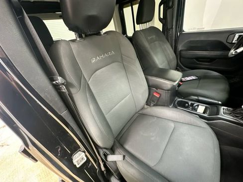 Used 2020 Jeep Wrangler Unlimited Sahara AWD/4WD image 26
