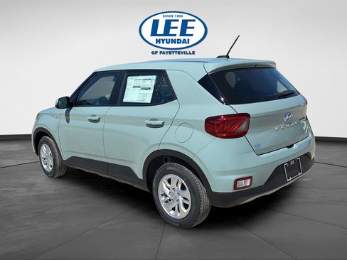 New 2026 Hyundai Venue SE FWD image 5
