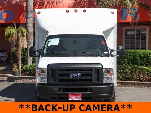 Used 2019 Ford E-350 and Econoline 350 Super Duty image 3