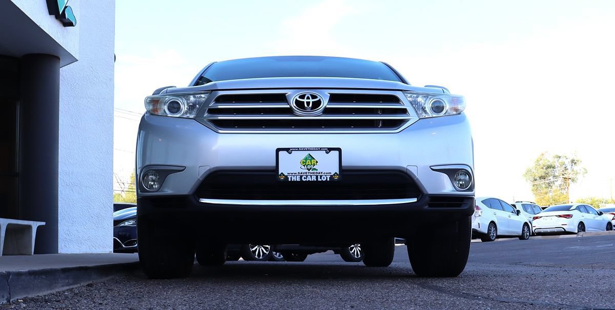 Used 2013 Toyota Highlander Plus FWD image 17