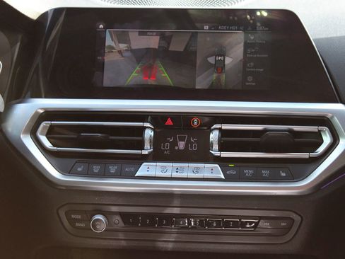 Used 2021 BMW 430i Coupe w/ Convenience Package image 12