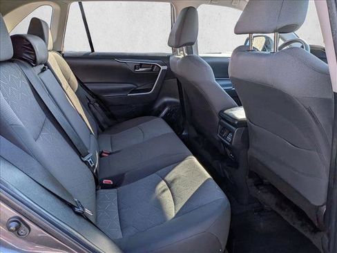 Used 2021 Toyota RAV4 XLE w/ XLE Grade Weather Package image 24