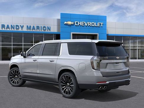 New 2026 Chevrolet Suburban High Country AWD/4WD image 3