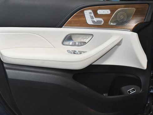Used 2024 Mercedes-Benz GLE 350 4MATIC image 4